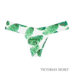 {VS PINK} Seamless Thong